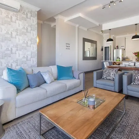 9 Church View - No Loadshedding - Homely Apartment Cape Town Exterior photo