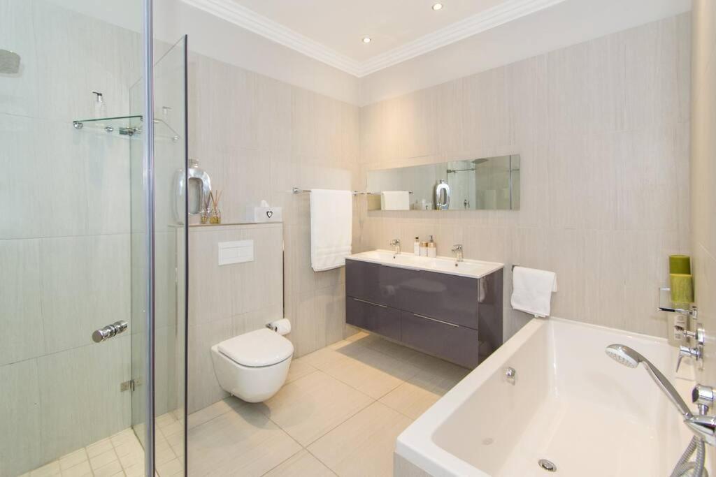 Appartement 9 Church View - No Loadshedding - Homely Kaapstad